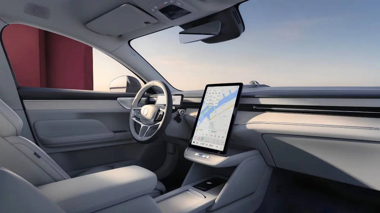 Volvo ES90 Interior