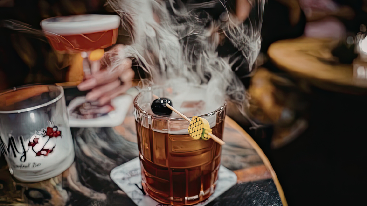 What Is the Smoky Highball Trend And Why Is Everyone Talking About It This Monsoon?