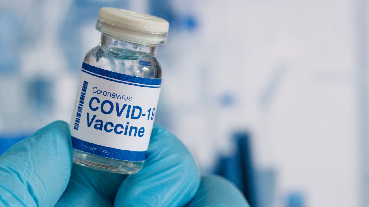 Covid-19 (Credits: Canva)